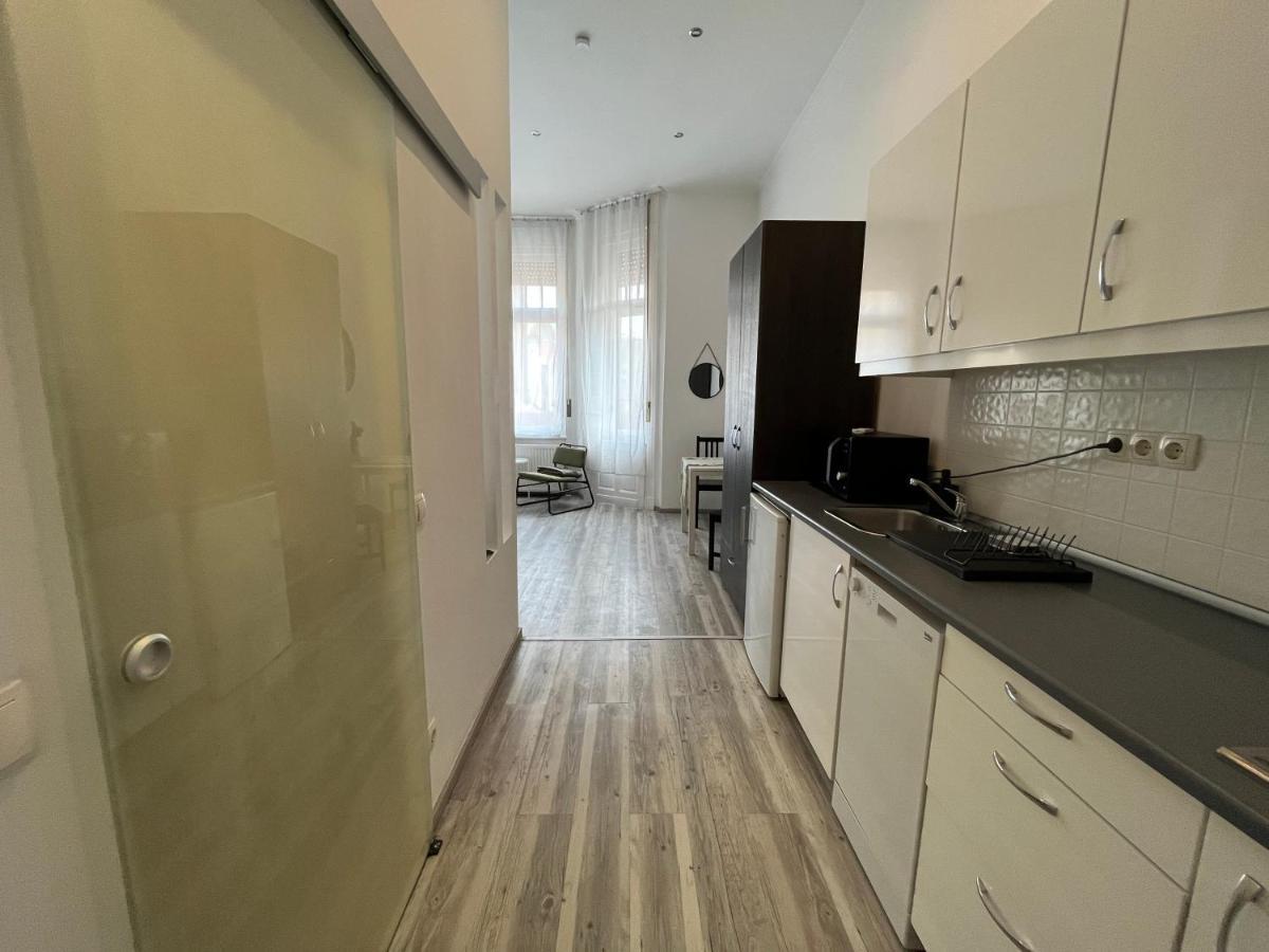D58 Superior Apartments In The City Center ブダペスト エクステリア 写真