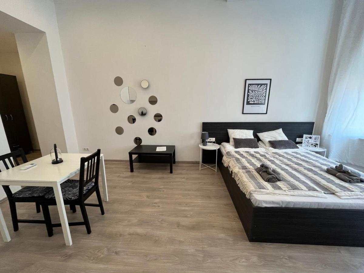 D58 Superior Apartments In The City Center ブダペスト エクステリア 写真